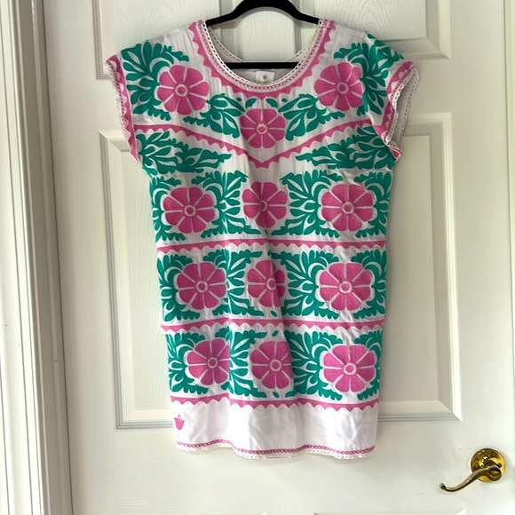 j.marie Dresses & Skirts - Fun floral dress. Embroidered, has pockets, medium